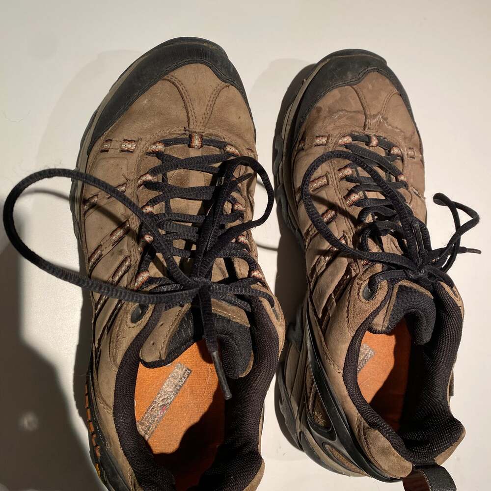 Merrell Outland Clay Shoes Size 9 Men Brown Suede Lace Up Hiking leather